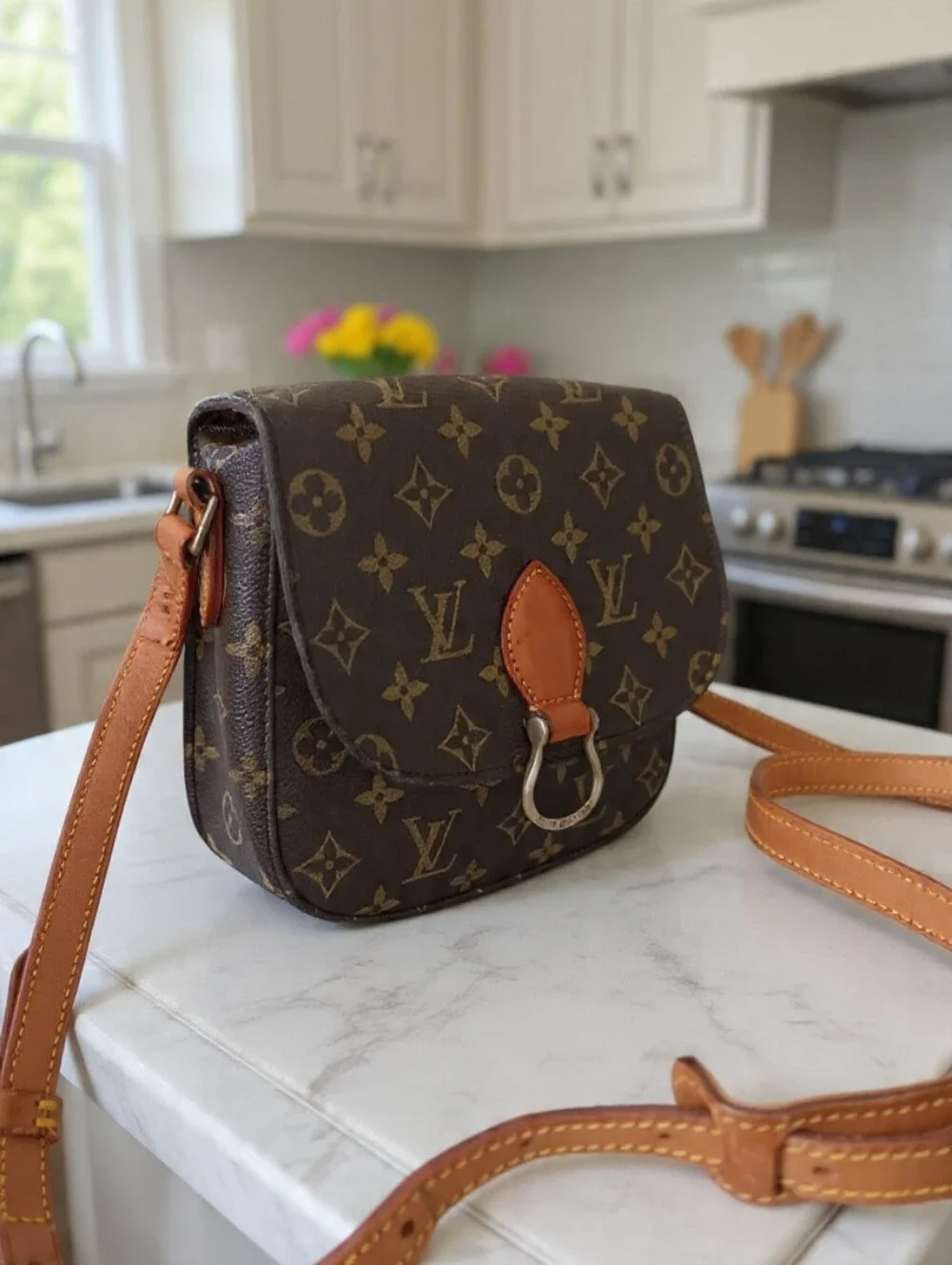 Louis Vuitton Vintage 1988 Saint Cloud PM Monogram Crossbody ✨ COA
